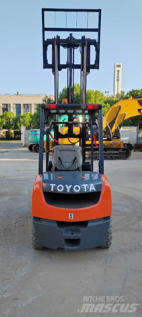 Toyota FD30 Dizelski viličarji