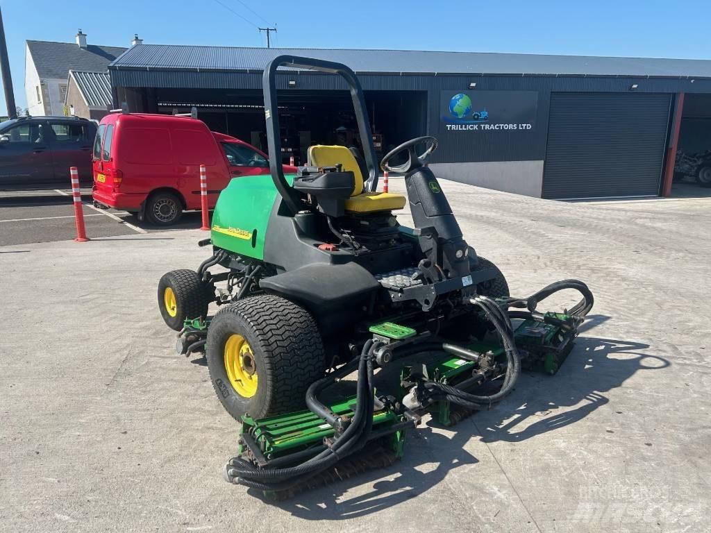 John Deere 3235C Kosilnice za zunanji prostor