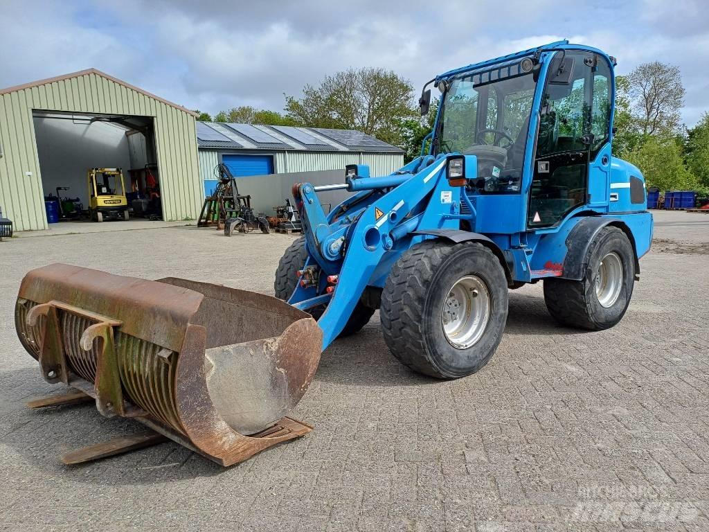Weidemann 3070 Kolesni nakladalci