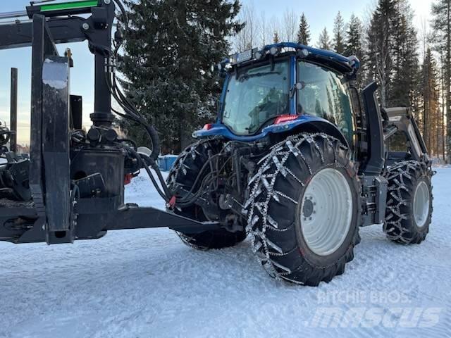 Valtra N 134 A Traktorji
