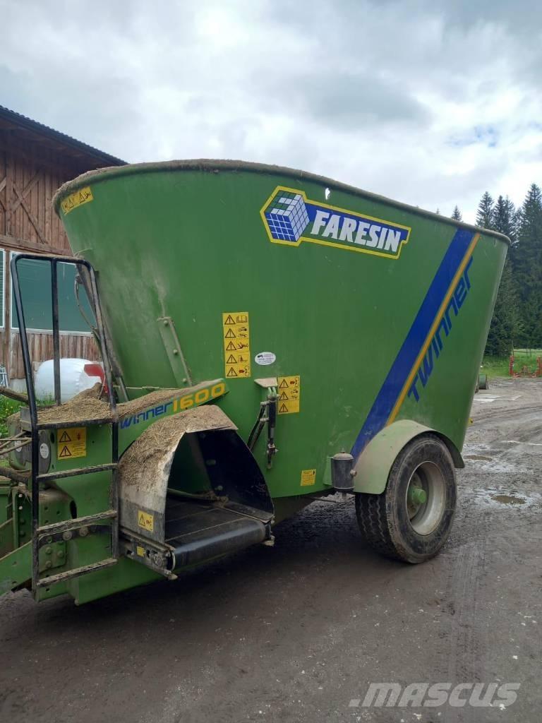 Faresin Twinner 16 Mešalne hranilnice