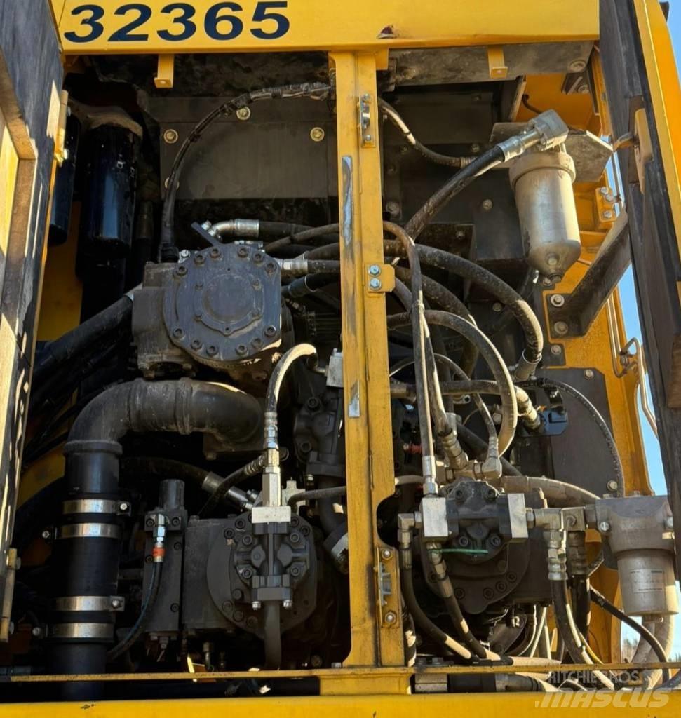 Komatsu PC 1250 -11EO Bagri goseničarji