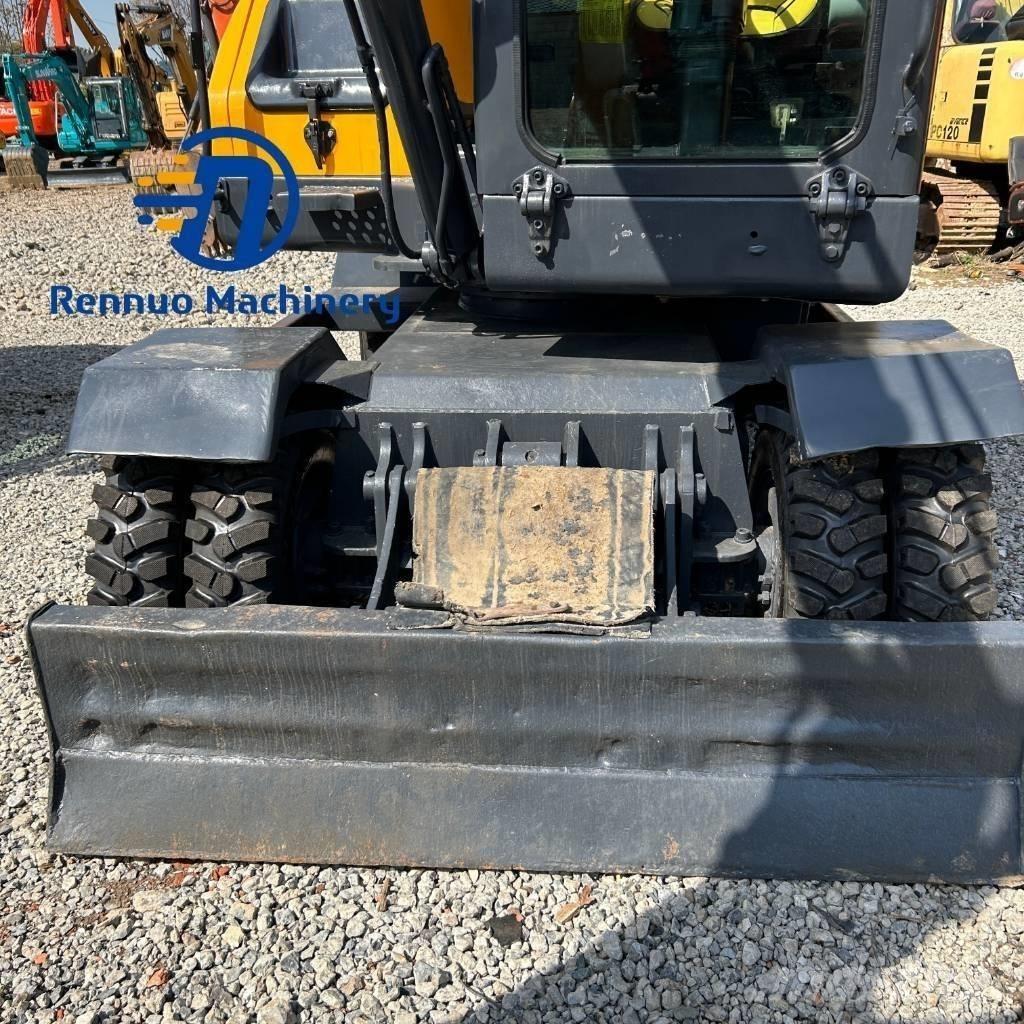 Xinyuan C75W Bagri na kolesih