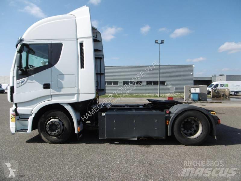 Iveco NP460 Vlačilci