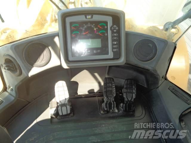 CAT 980 K Kolesni nakladalci