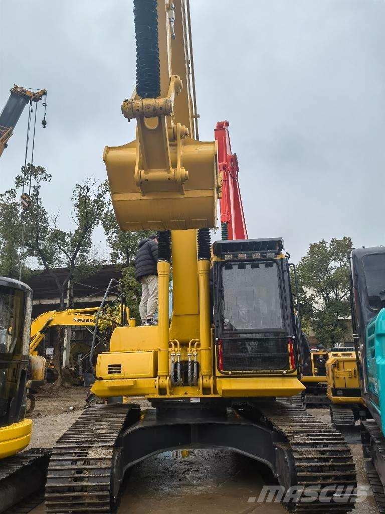 Komatsu PC 220-8 Bagri goseničarji