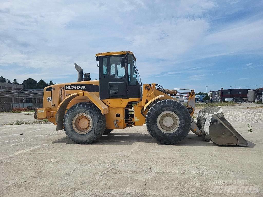 Hyundai HL 740-7 A Kolesni nakladalci