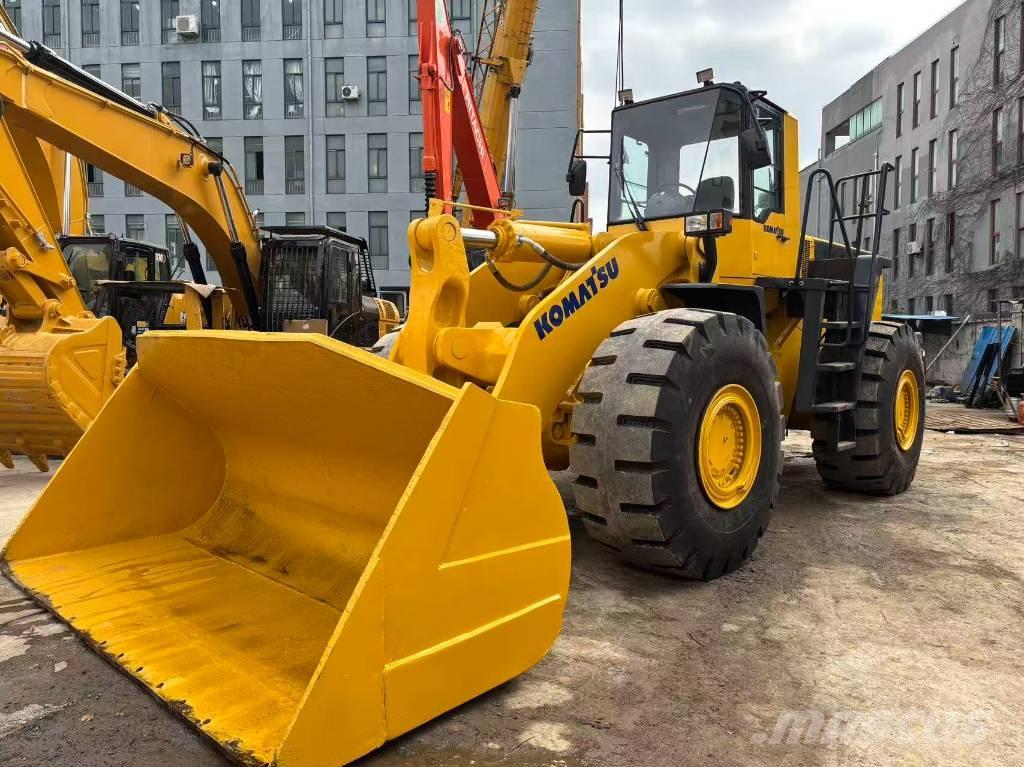 Komatsu WA 500 Kolesni nakladalci