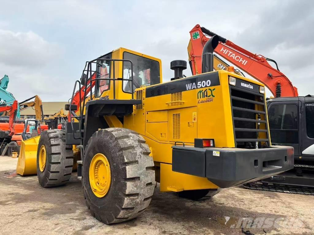 Komatsu WA 500 Kolesni nakladalci