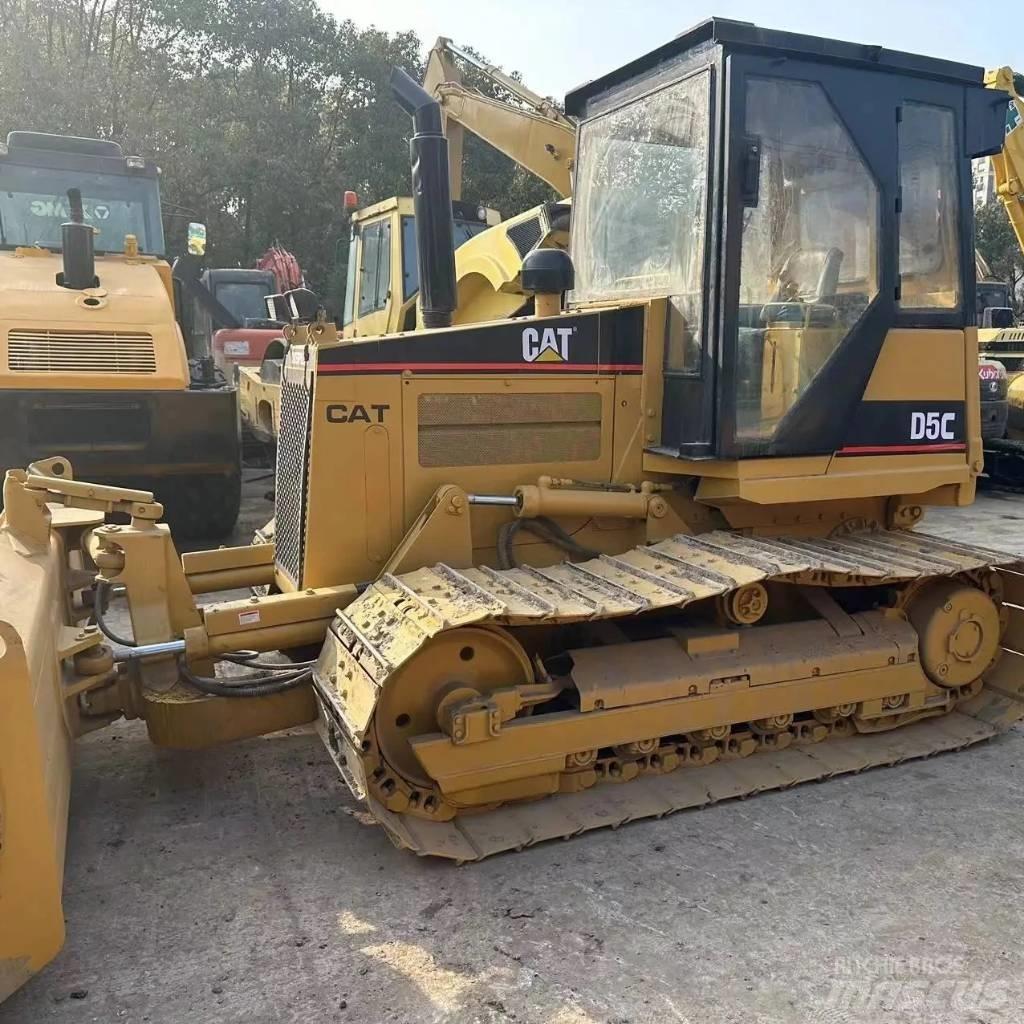 CAT D 5 C Buldožerji goseničarji