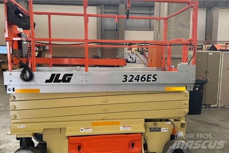 JLG 2014 JLG 3246 Škarjaste dvižne ploščadi