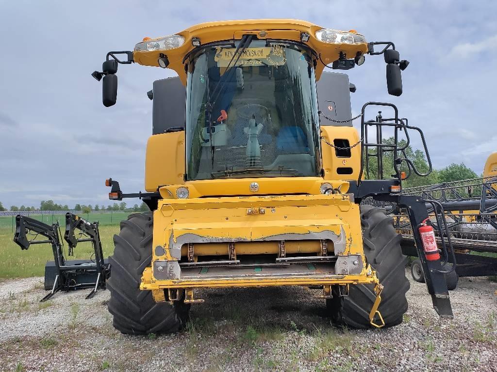 New Holland CX 8070 Kombajni