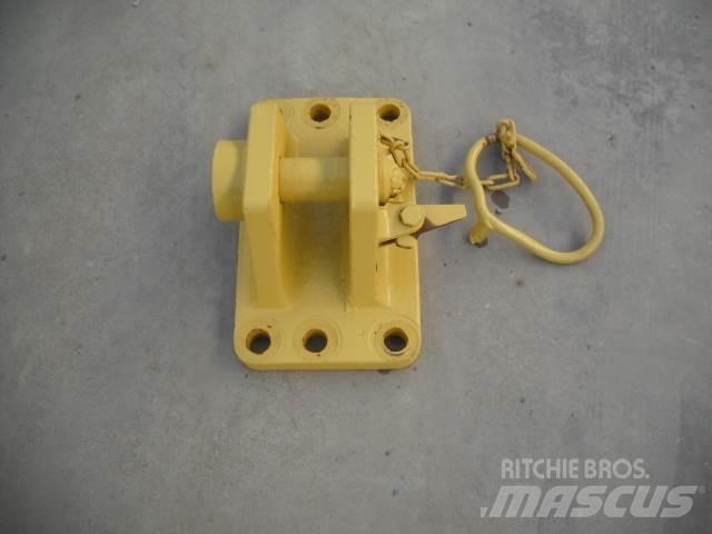 Komatsu D65EX PX Buldožerji goseničarji