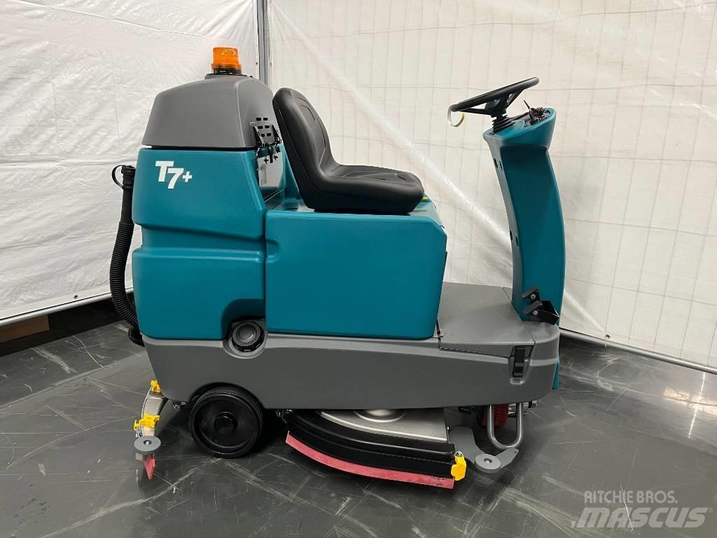 Tennant T7 Cestni pometači
