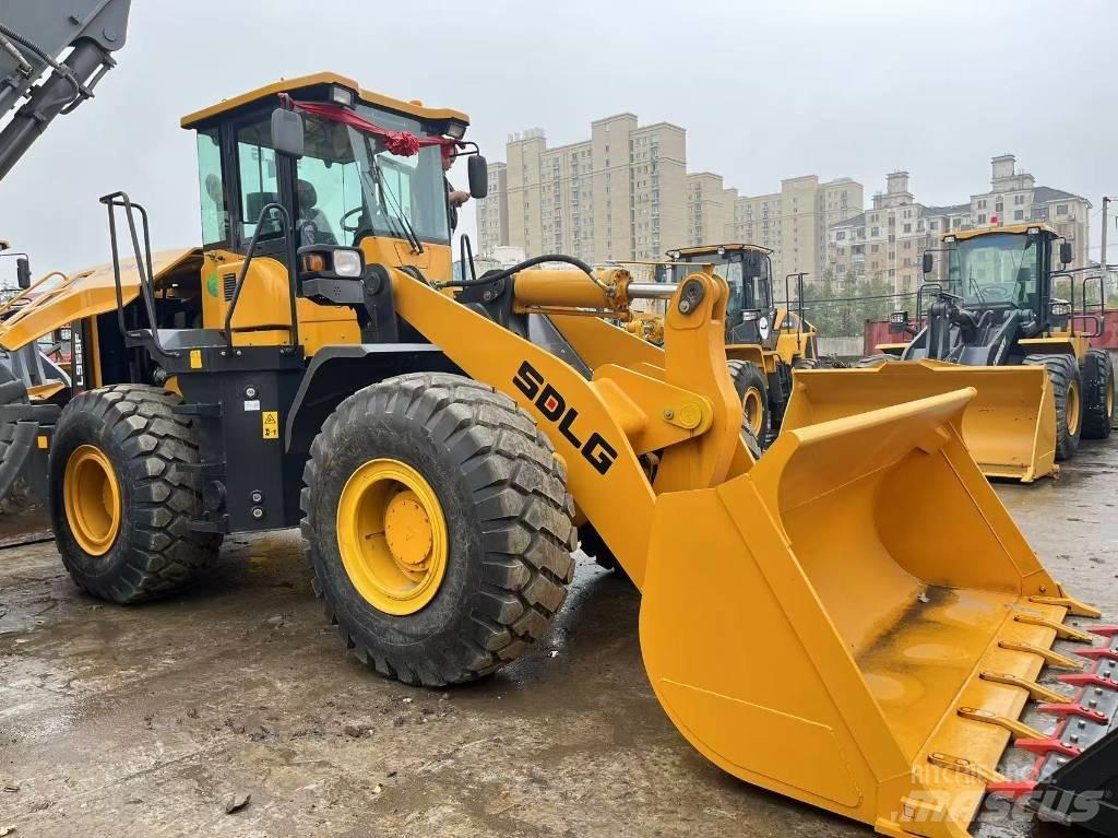 SDLG LG 958 F Kolesni nakladalci