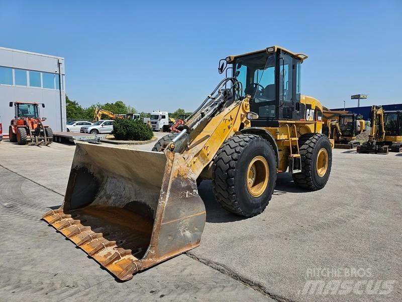 CAT 930 G Kolesni nakladalci