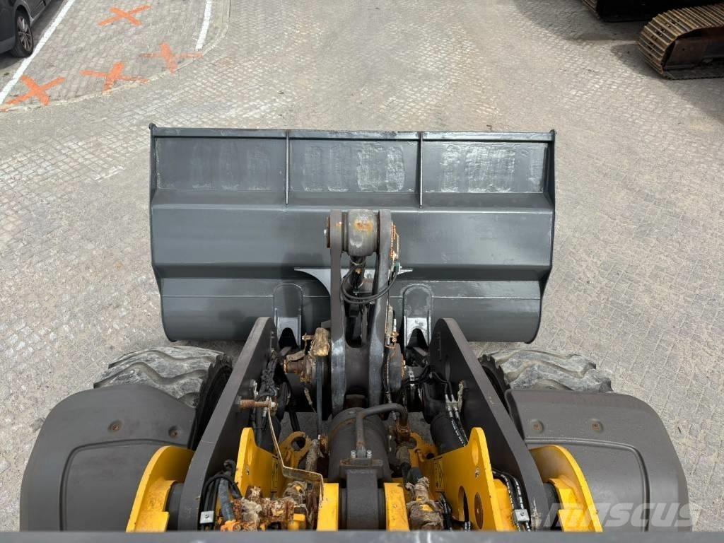 Volvo L 110 H Kolesni nakladalci