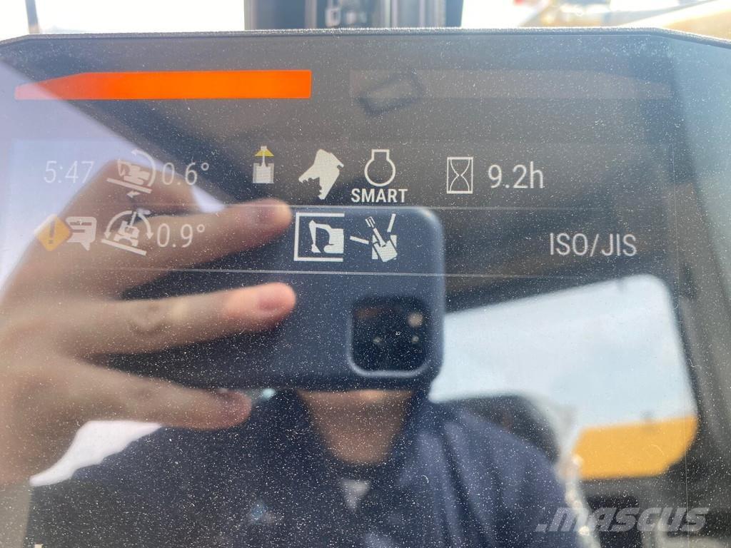 CAT 352 UHD Bagri goseničarji