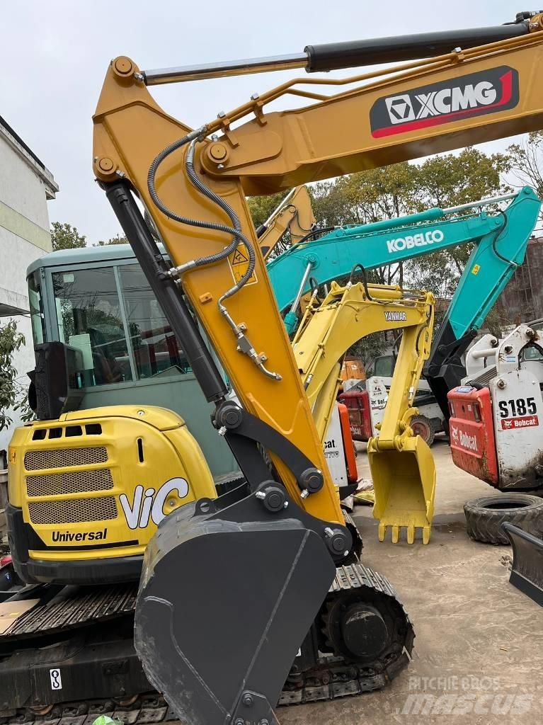 XCMG XE 75 D Midi bagri 7t – 12t