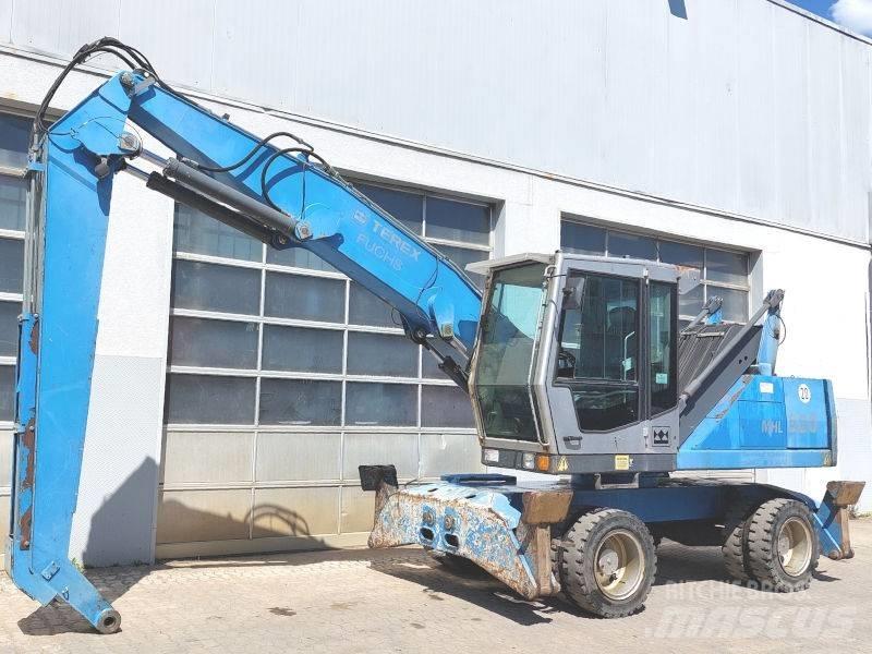 Fuchs MHL 320 D Bagri za prekladanje primarnih/sekundarnih surovin