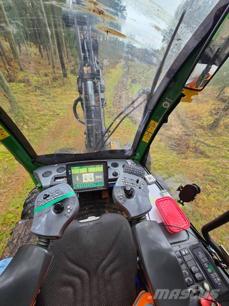 John Deere 1170 E Harvesterji