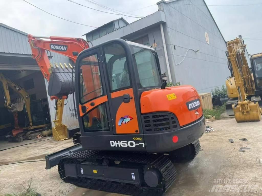Doosan DH 60 Mini bagri <7t