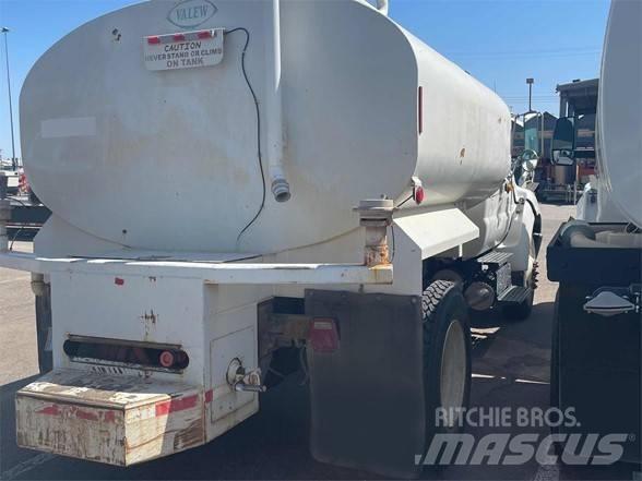 Ford F750 Tovornjaki cisterne