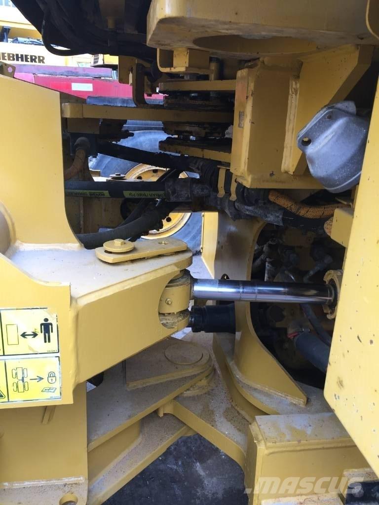 CAT 950 H Kolesni nakladalci