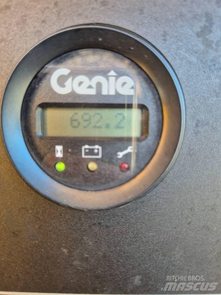 Genie Z 60/37FE Zglobne dvižne ploščadi