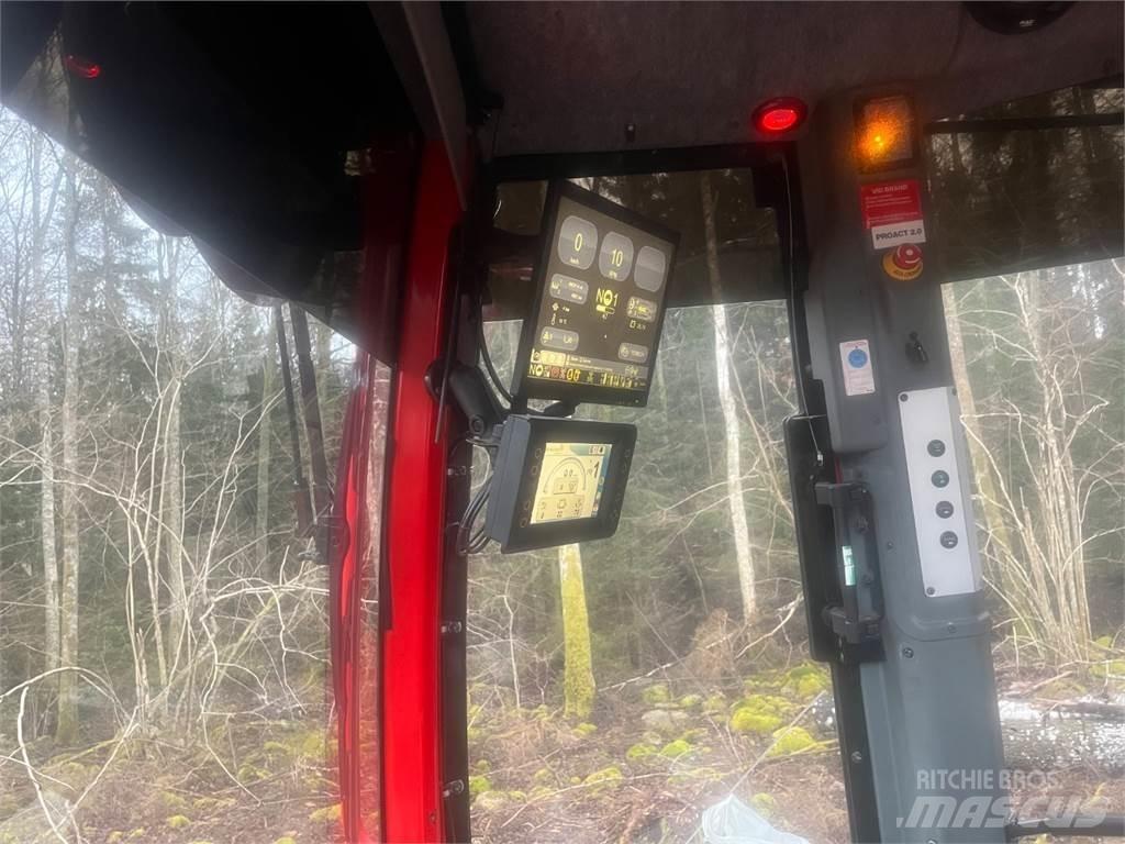 Komatsu 895 Forwarderji