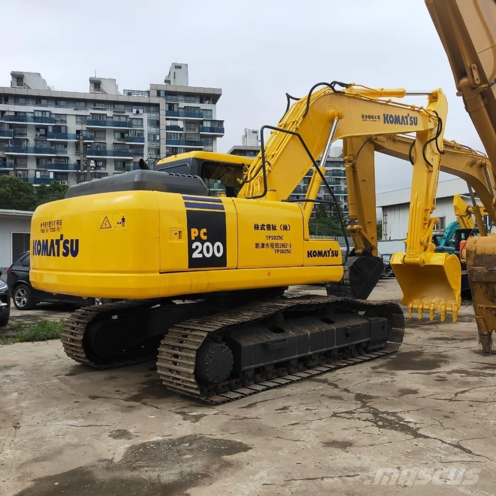 Komatsu PC200-7 Bagri goseničarji