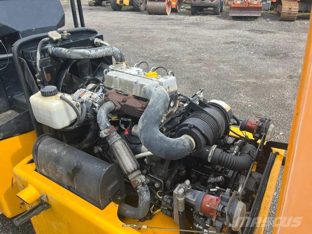 JCB VMT 260-120 Dvojni valjarji