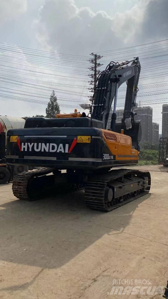 Hyundai 30 L-9 A Bagri goseničarji