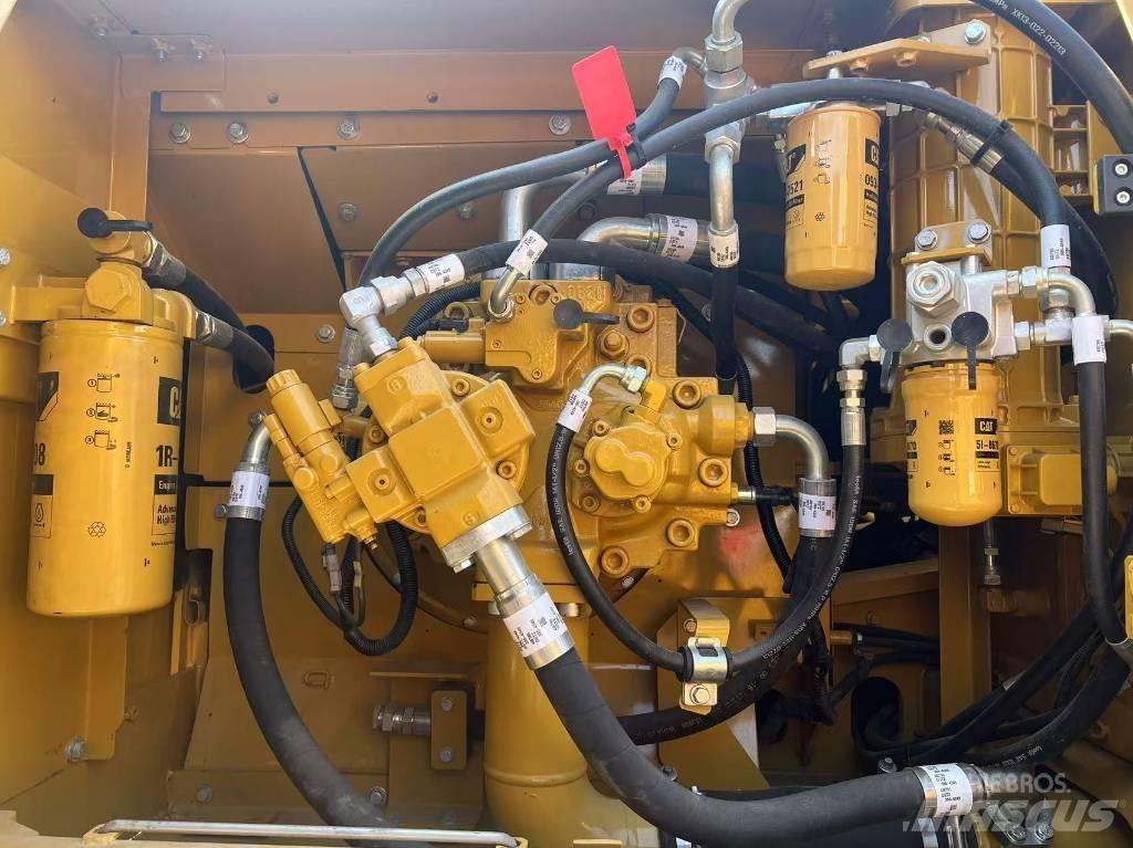 CAT 330 D Bagri goseničarji