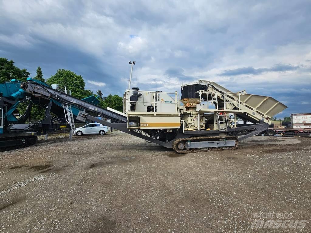 Metso LT 200 HP Mobilni drobilniki