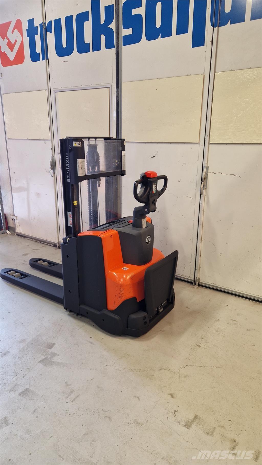 BT SWE200D Samopogonski ročni viličarji