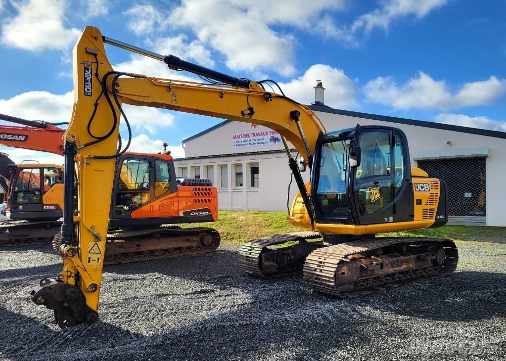 JCB JS 130 LC Bagri goseničarji