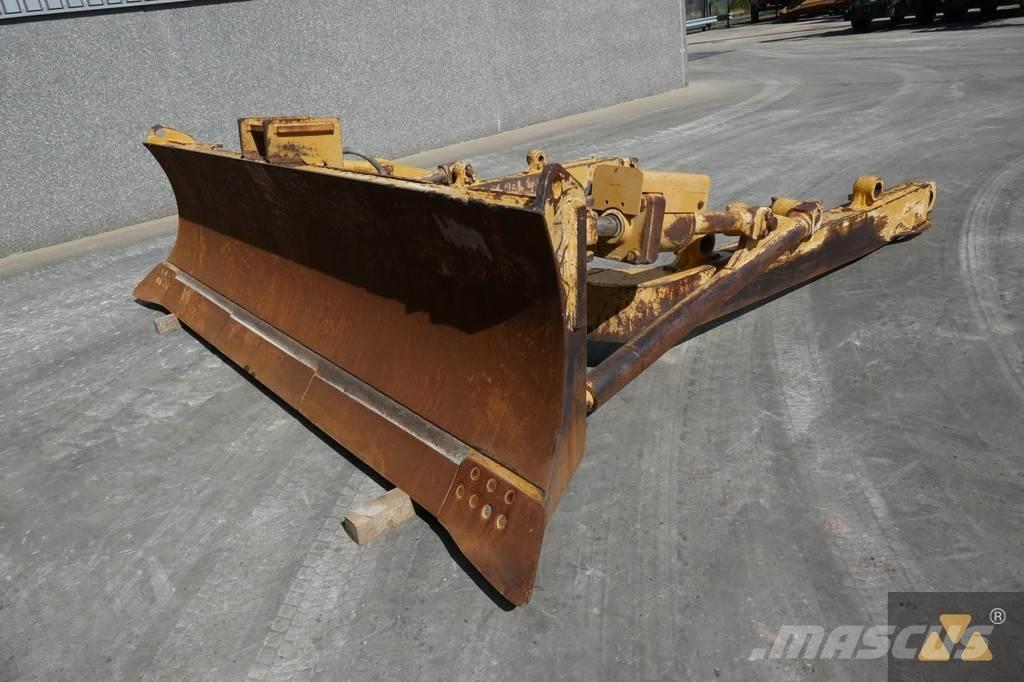 CAT D8T Blade Deske / noži