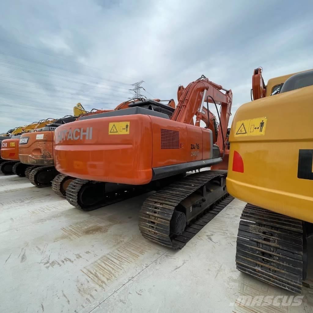 Hitachi ZX 240 Bagri goseničarji