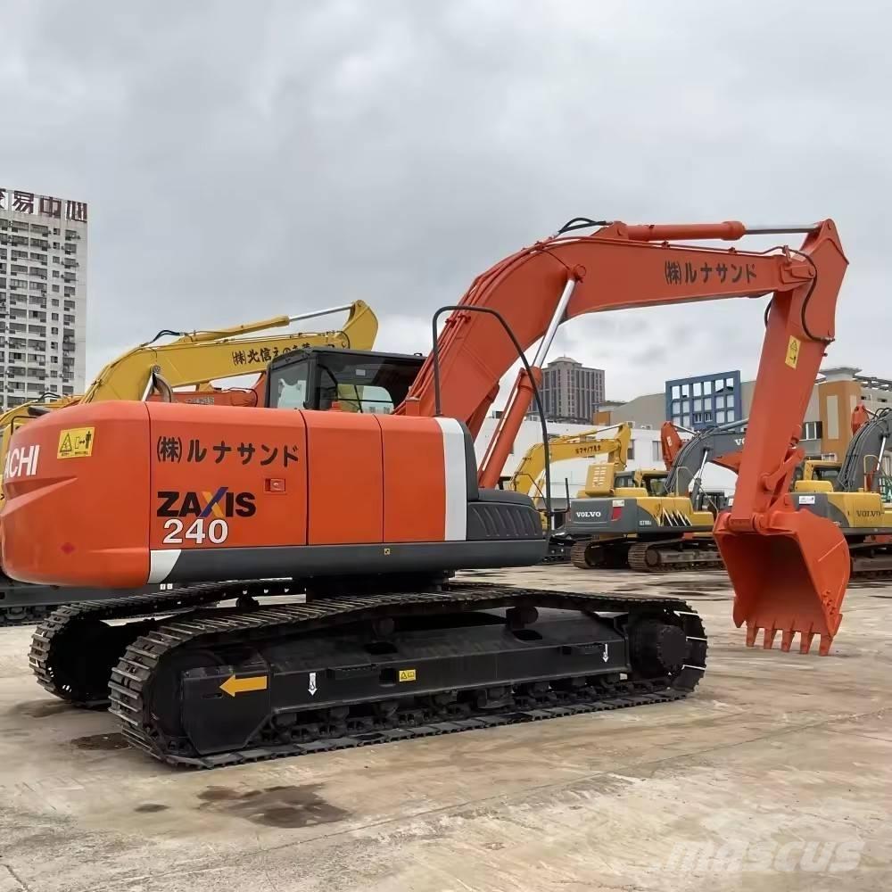 Hitachi ZX 240 Bagri goseničarji