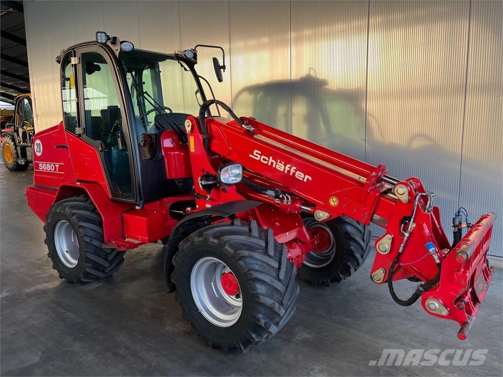 Schäffer 5680 T Kolesni nakladalci