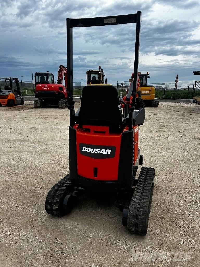 Doosan DX 10 Z Mini bagri <7t