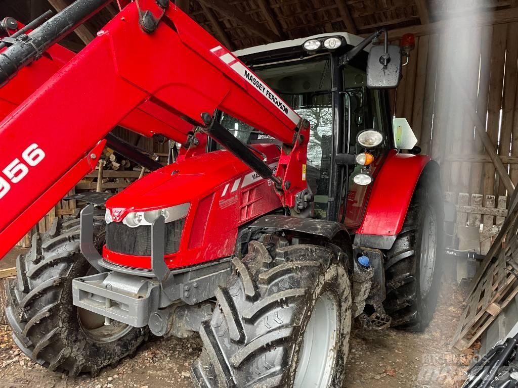Massey Ferguson 5613 Traktorji