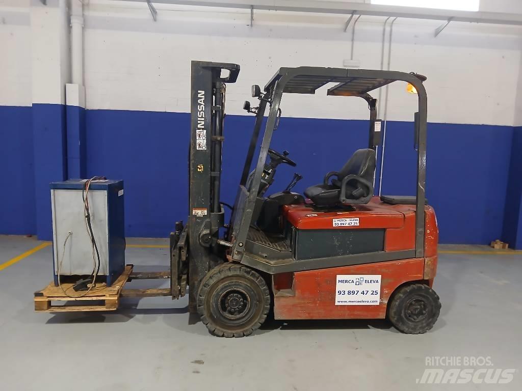 Nissan Q02 L 20 CU Električni viličarji
