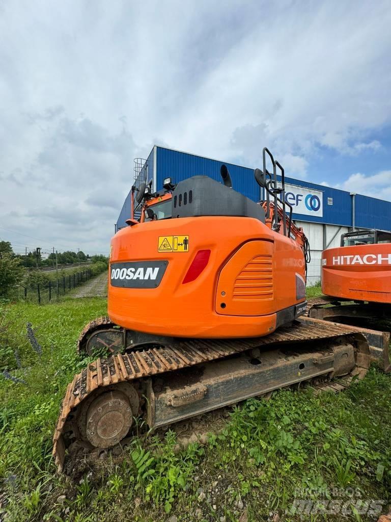 Doosan DX 140 LCR Bagri goseničarji