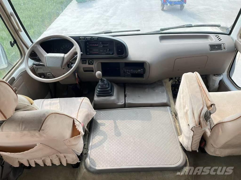 Toyota Coaster Bus Mini avtobusi