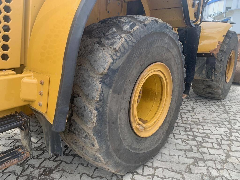 CAT 972 K Kolesni nakladalci