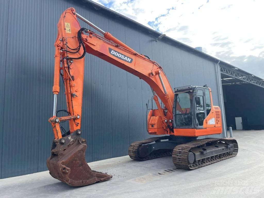 Doosan DX235LCR Bagri goseničarji