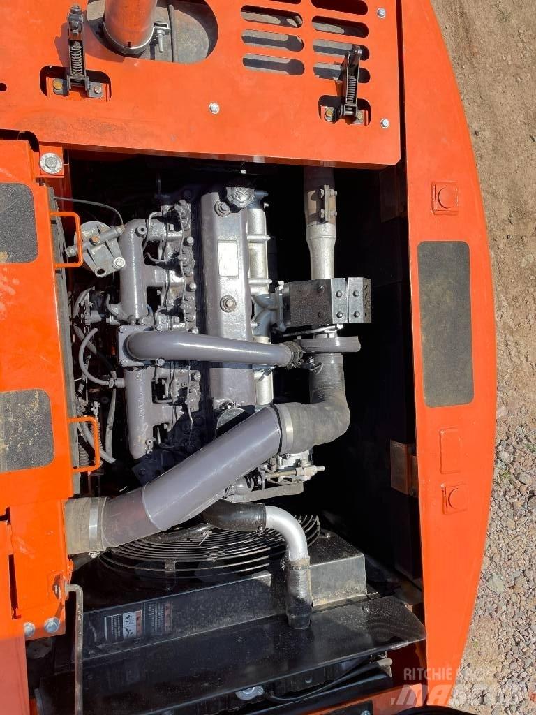 Doosan 150 Bagri na kolesih