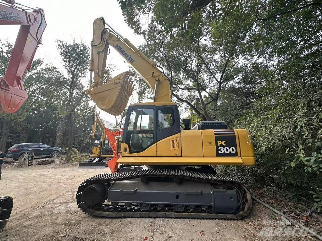Komatsu PC 300 Bagri goseničarji